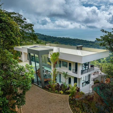 Casa Amigos