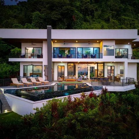 Casa Amigos