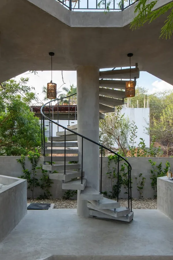 Brutalist Treehouse in Puerto Escondido
