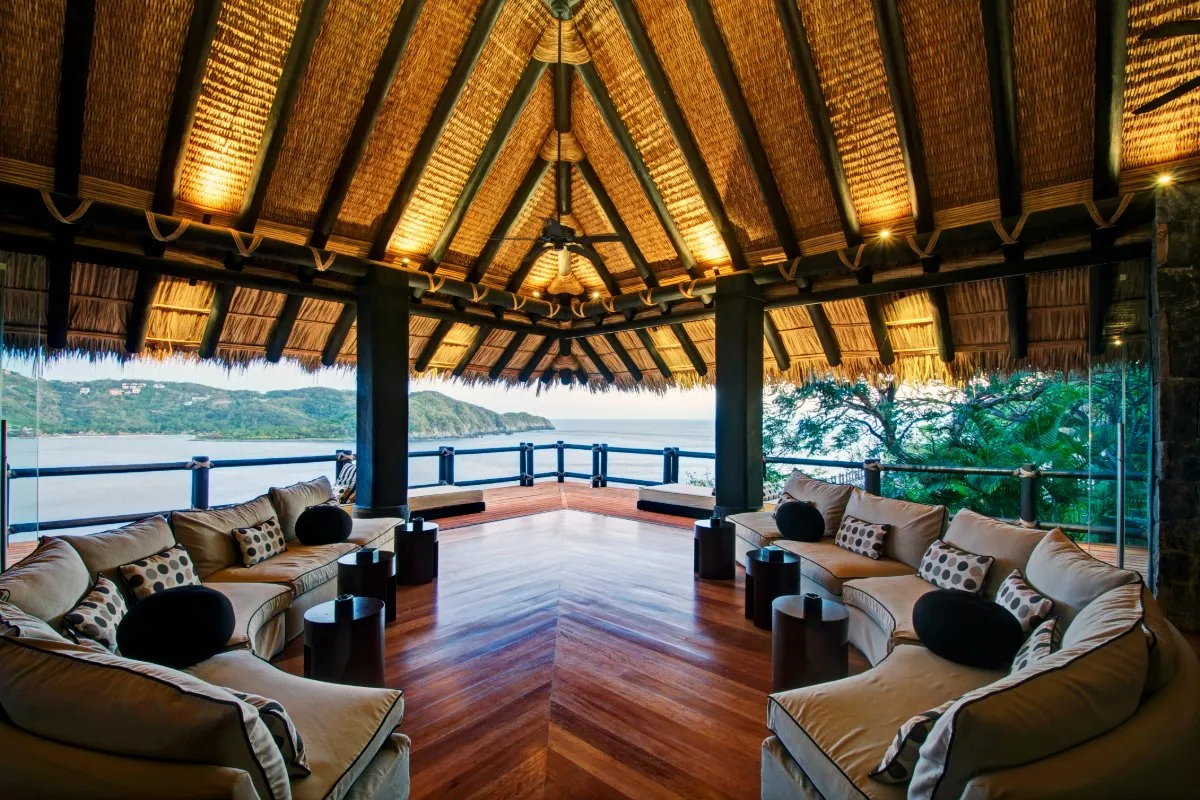 DOS Fiesta Ixtapa-Zihuatanejo