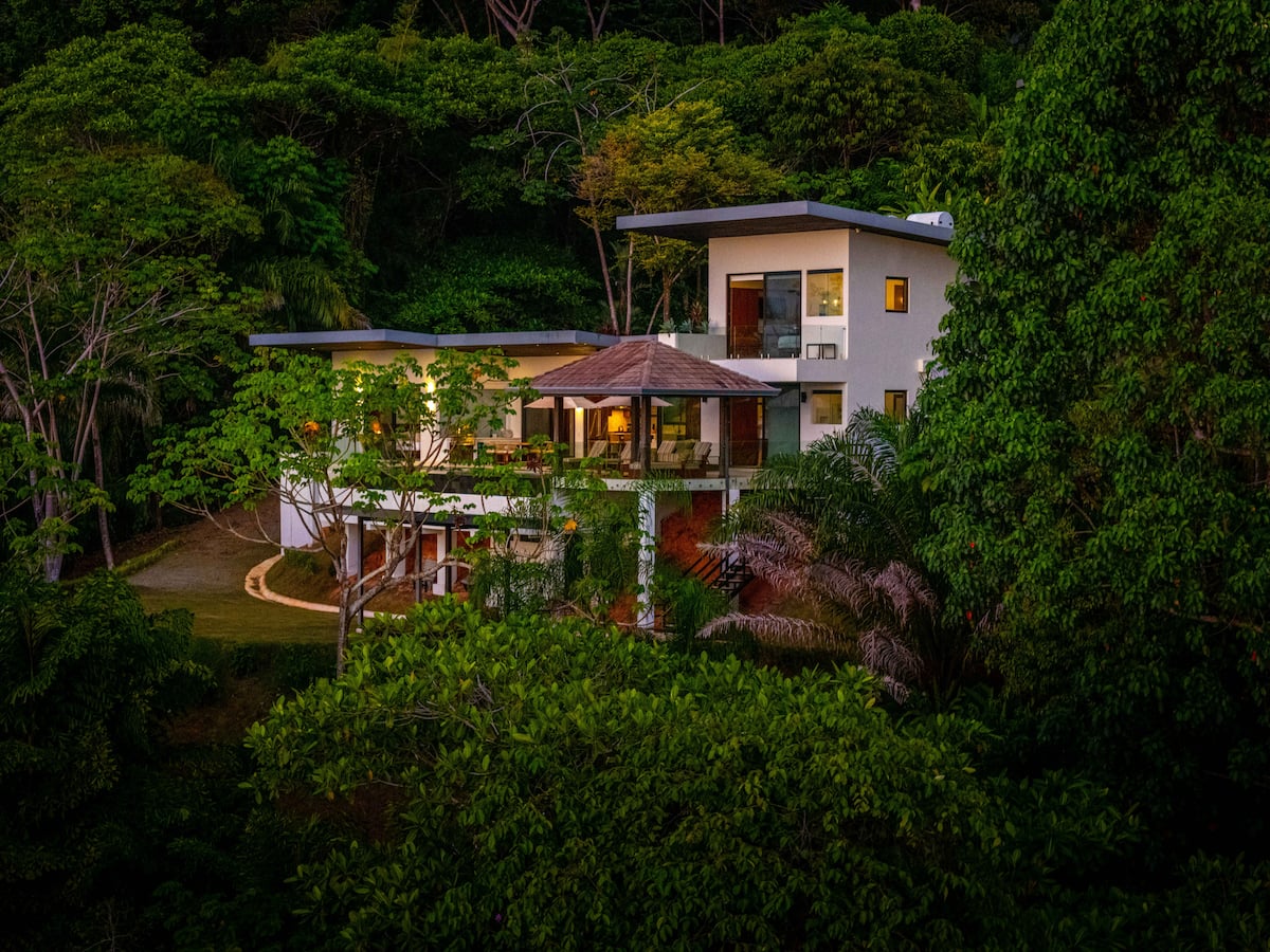 Villa Solaz Costa Rica (Early Access)