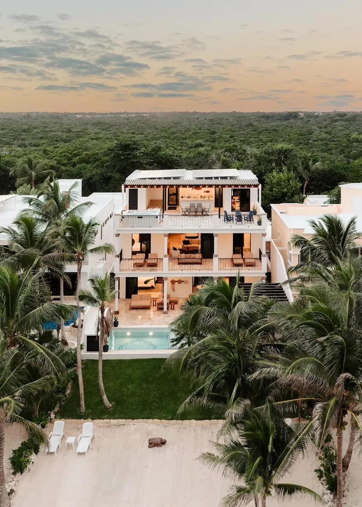 Beachfront Villa in Akumal