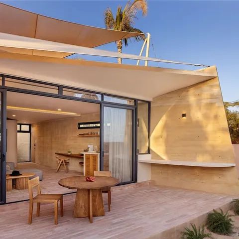 Brutalist  Casita in Todos Santos