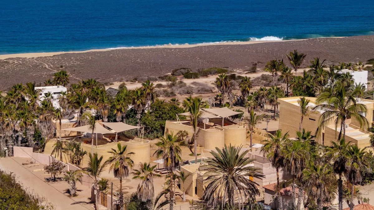 Brutalist  Casita in Todos Santos