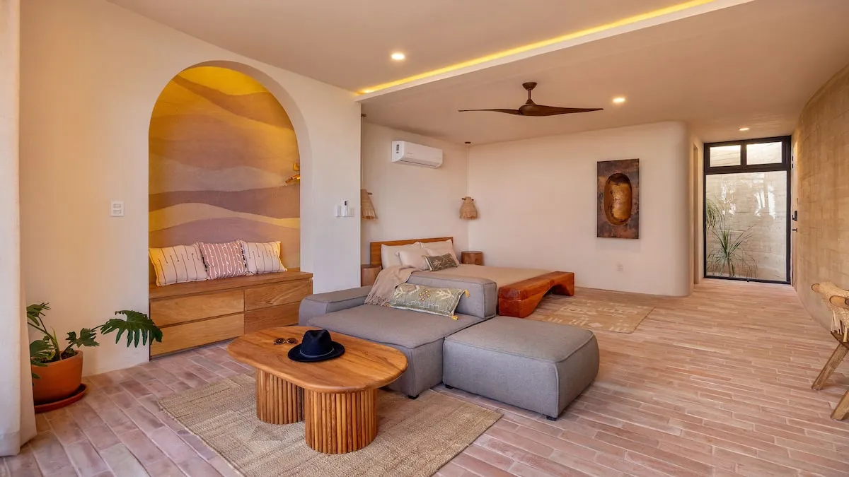 Brutalist  Casita in Todos Santos