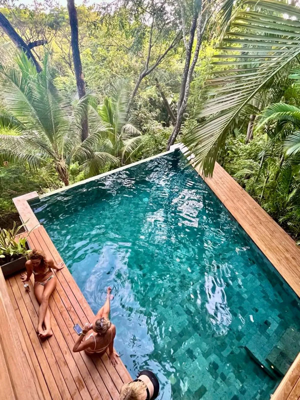 Floating Home in Santa Teresa