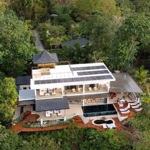 Luxury Home in Santa Teresa