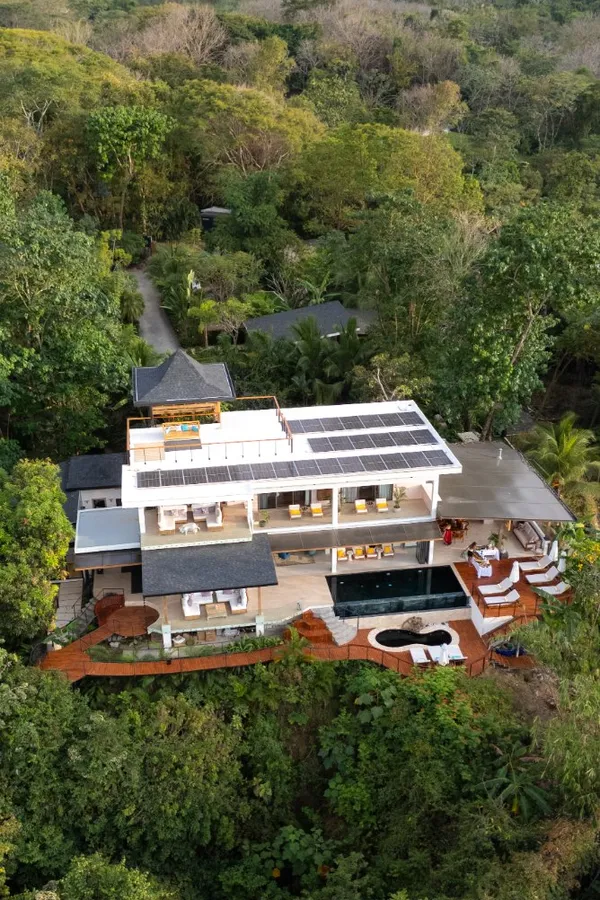 Luxury Home in Santa Teresa