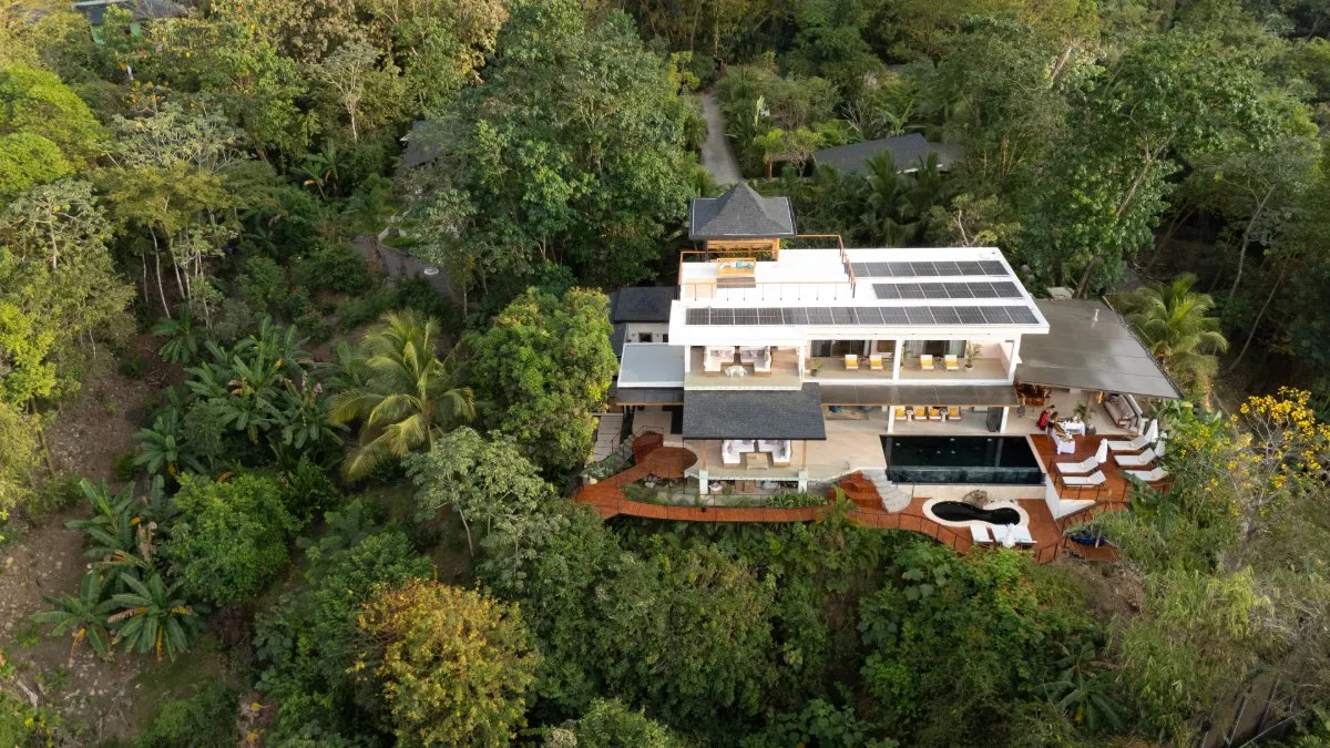 Luxury Home in Santa Teresa
