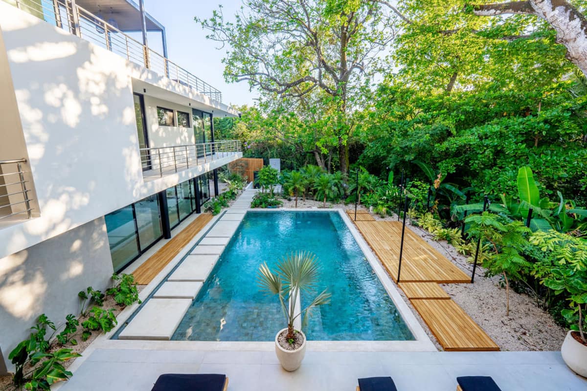Villa CXC