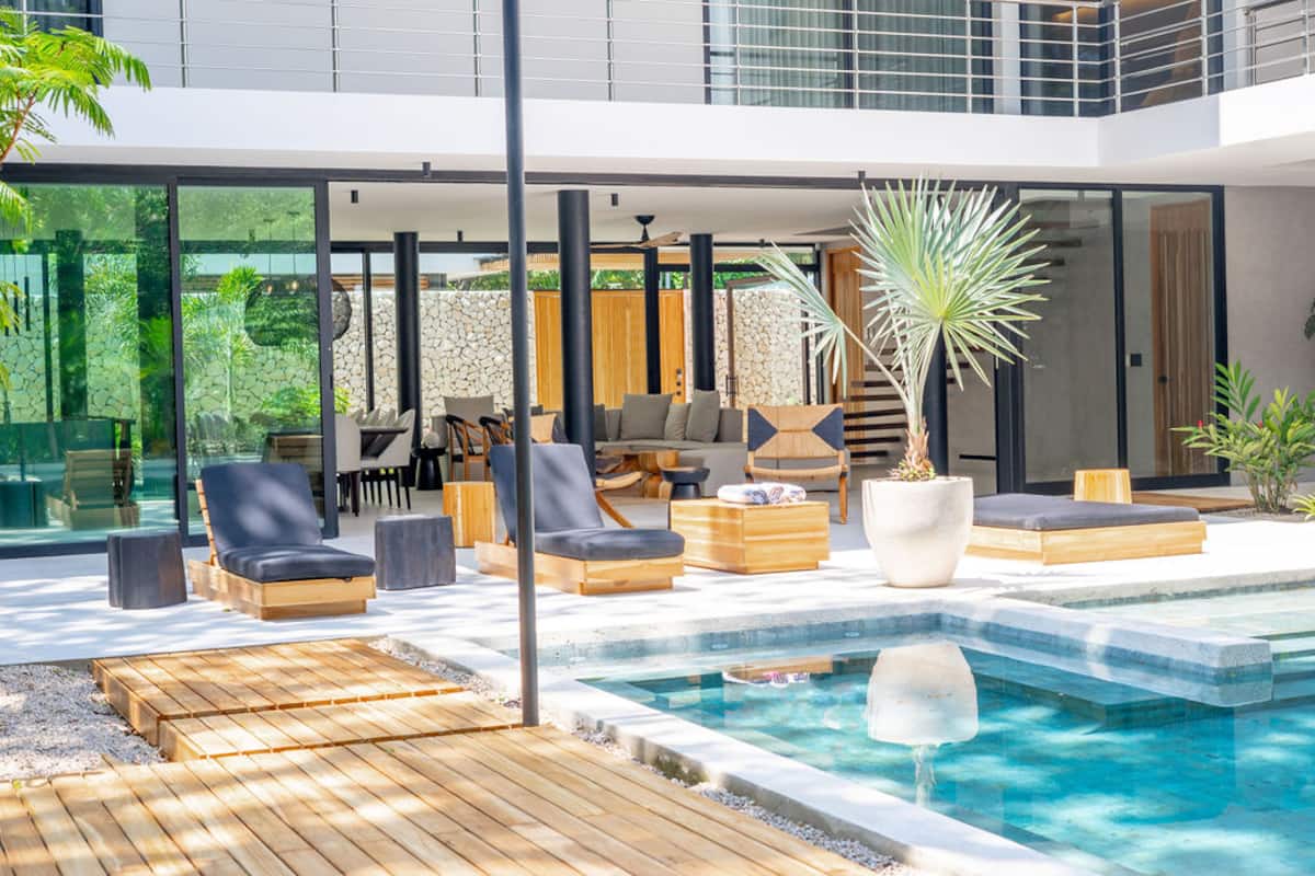 Villa CXC